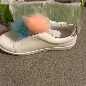 Kids White Sneakers with Fluffy Pom Poms